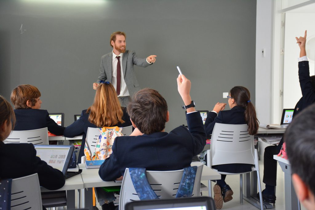 Bachillerato Internacional Dual, clase de inglés del Colegio CEU San Pablo Sevilla